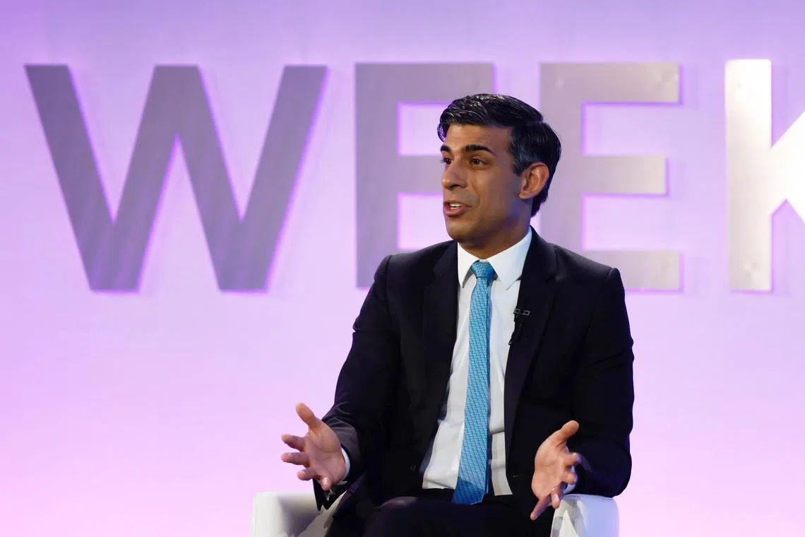 epa10686546 British Prime Minister Rishi Sunak speaks at the London Tech Week conference in London, Britain, 12 June 2023. Sunak will on Monday 12 June keep up his push to give Britain a leading role in global regulation of artificial intelligence (AI), while warning industry leaders the nation must act quickly to retain its position as one of the world’s tech capitals.  EPA-EFE/CARLOS JASSO / POOL