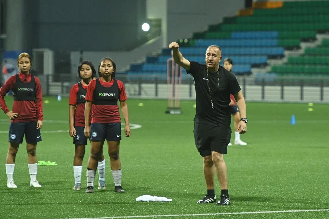 Singapore Head coach  Karim Bencherifa overlooking the session on 17 July 2023 at Jalan Besar Stadium . 


Preview of women's football friendly: Singapore vs Pakistan