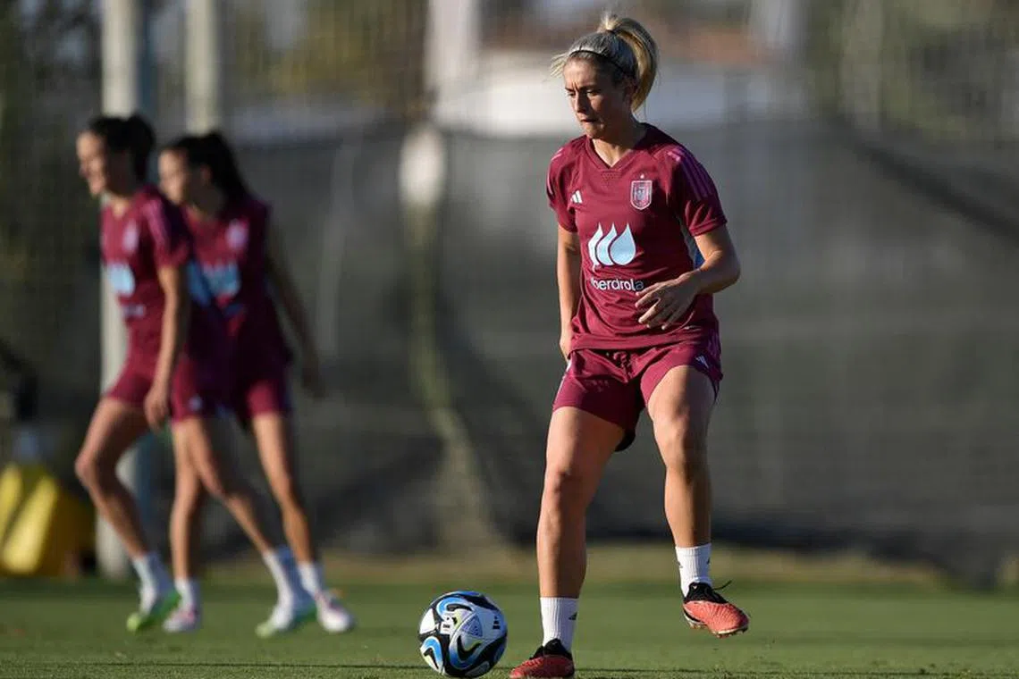 FILE PHOTO: Soccer Football - Spain Women's Training - Oliva Nova Sports Center, Oliva, Spain - September 20, 2023 Spain's Alexia Putellas during training REUTERS/Pablo Morano/File Photo