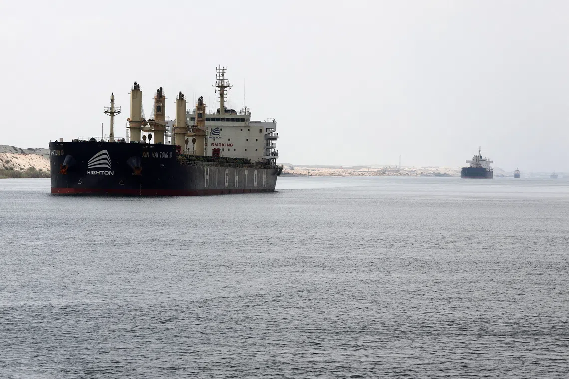 What are shipping companies' plans for return to Suez Canal?