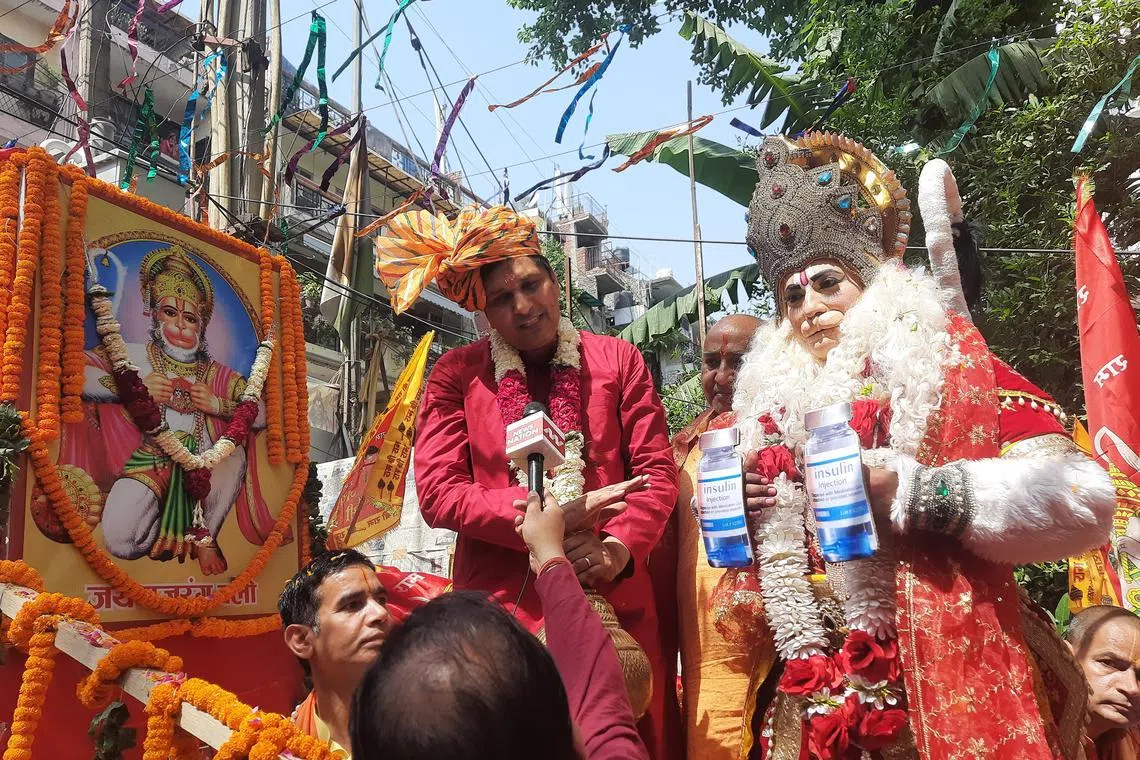 ddhindus - Saurabh Bharadwaj (in red kurta and on the left), a minister in the Aam Aadmi Party's Delhi government, along with a man dressed up as Hanuman, the Hindu money deity at an AAP rally in Delhi on April 23. Parties other than the BJP are also adopting Hindu religious symbolism in their campaign to reach out to Hindu voters.


Credit: Debarshi Dasgupta