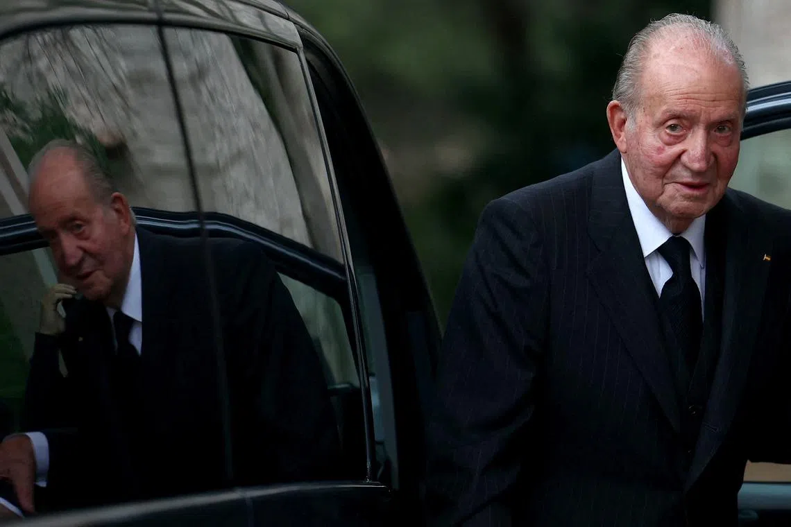 FILE PHOTO: Spain's former King Juan Carlos arrives at the Ismaili Centre Lisbon for the funeral of Prince Karim Al-Hussaini Aga Khan IV, the spiritual leader of Ismaili Muslims, in Lisbon, Portugal, February 8, 2025. REUTERS/Pedro Nunes/File Photo