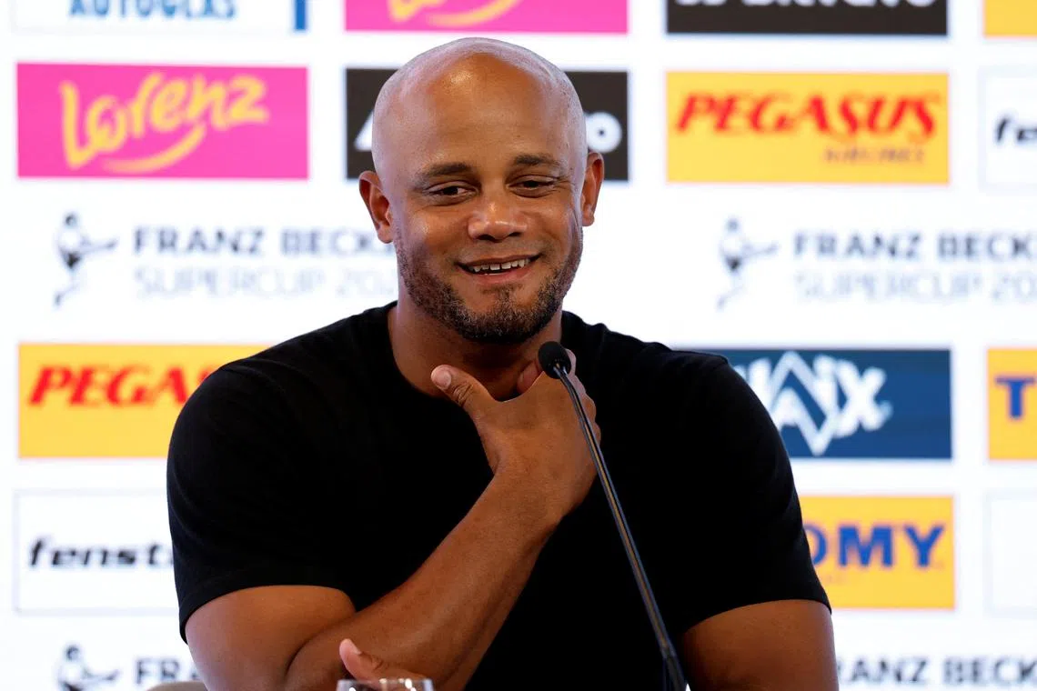 FILE PHOTO: Soccer Football - Franz Beckenbauer Supercup 2025 - VFB Stuttgart v Bayern Munich - MHPArena, Stuttgart, Germany - August 16, 2025 Bayern Munich coach Vincent Kompany during a press conference after winning the Franz Beckenbauer Supercup 2025 REUTERS/Heiko Becker/File Photo