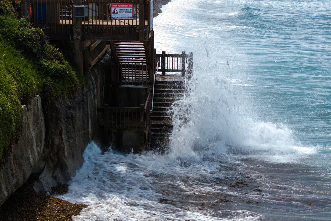 Rising sea destroys homes, erases beaches in California. Is worse to come?