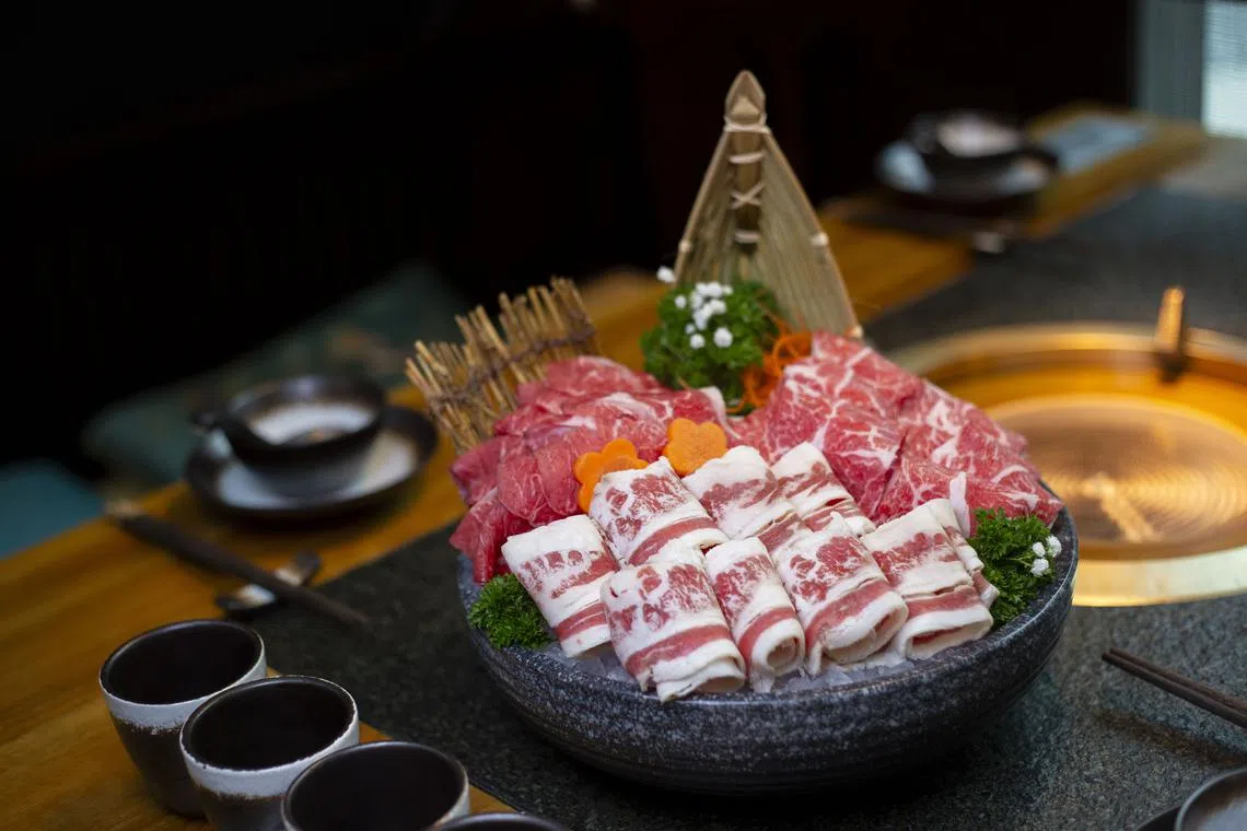 The Niu Feast set from Coucou Hotpot.