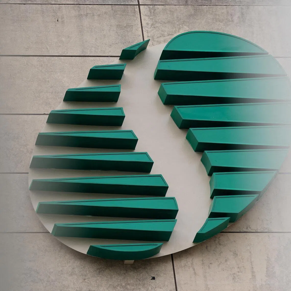 The investment by Sembcorp brings total number of Vietnam-Singapore industrial parks to 21 across 14 provinces.