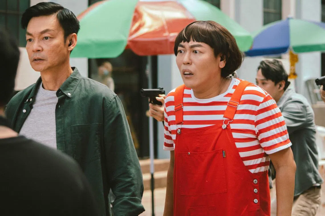 jomovie19 - What! The Heist stars Mark Lee, Jack Lim, Patricia Mok and Jaspers Lai. The film is a caper comedy about underdogs who hope to strike it rich by fixing the lottery



Source: Golden Village