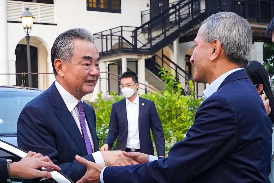 Singapore Foreign Affairs Minister Vivian Balakrishnan (right) meeting Chinese Foreign Minister Wang Yi in Singapore on Aug 10.