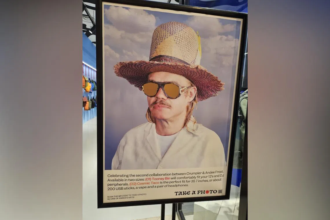 An ST reader had questioned in a forum letter if it was appropriate for Crumpler to indicate that its new bag “can fit a vape”, among other items.