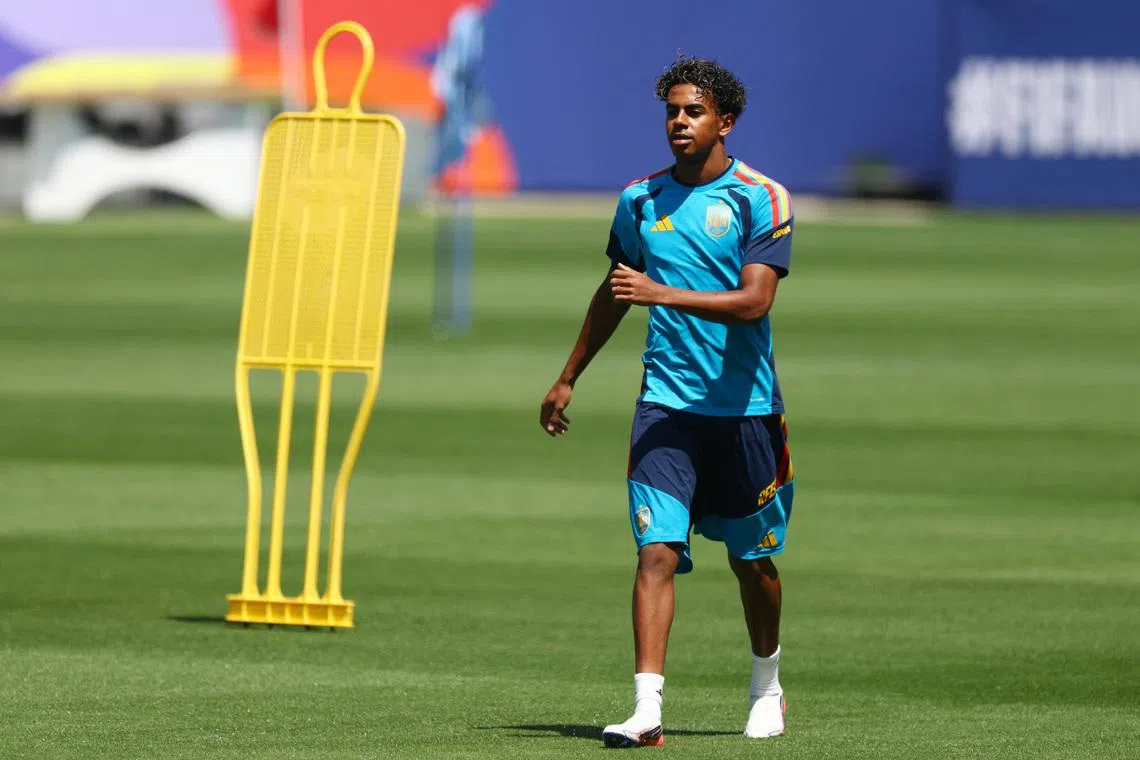 Spain face toughest World Cup test against Belgium: Coach de la Fuente