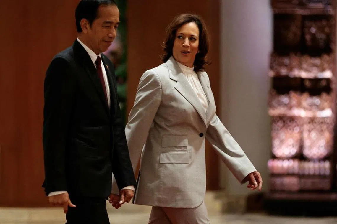 U.S. Vice President Kamala Harris walks with Indonesian President Joko Widodo before a bilateral meeting, on the sidelines of the 43rd ASEAN Summit, in Jakarta, Indonesia, September 6, 2023. REUTERS/Willy Kurniawan/Pool