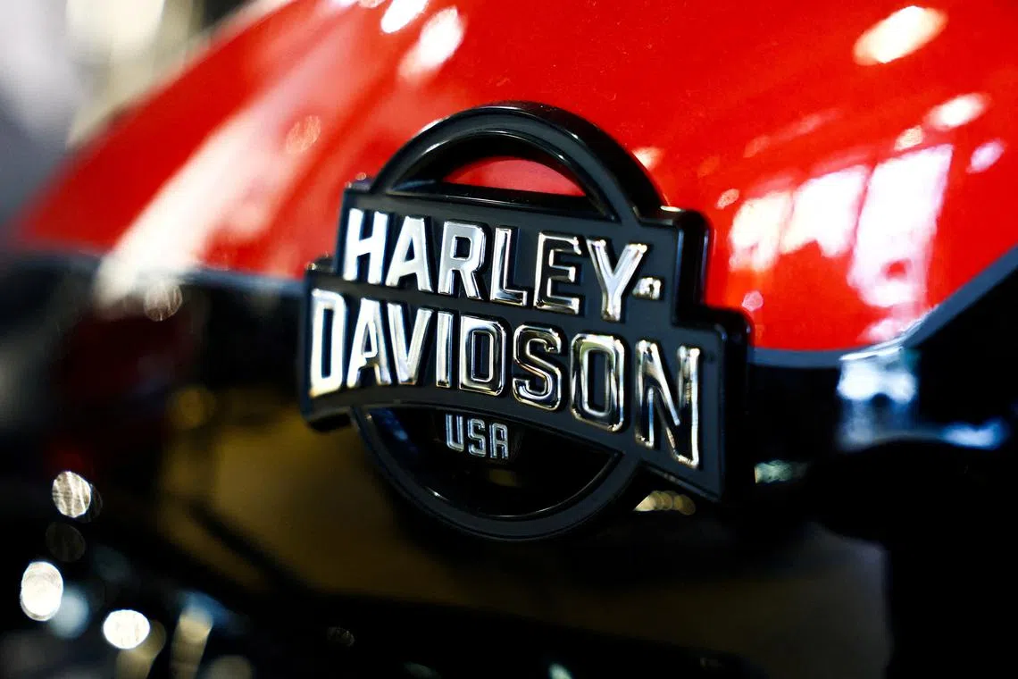 FILE PHOTO: The logo of American motorcycle manufacturer Harley-Davidson is seen at a Harley-Davidson dealership in Paris, France, April 8, 2025. REUTERS/Gonzalo Fuentes/File Photo