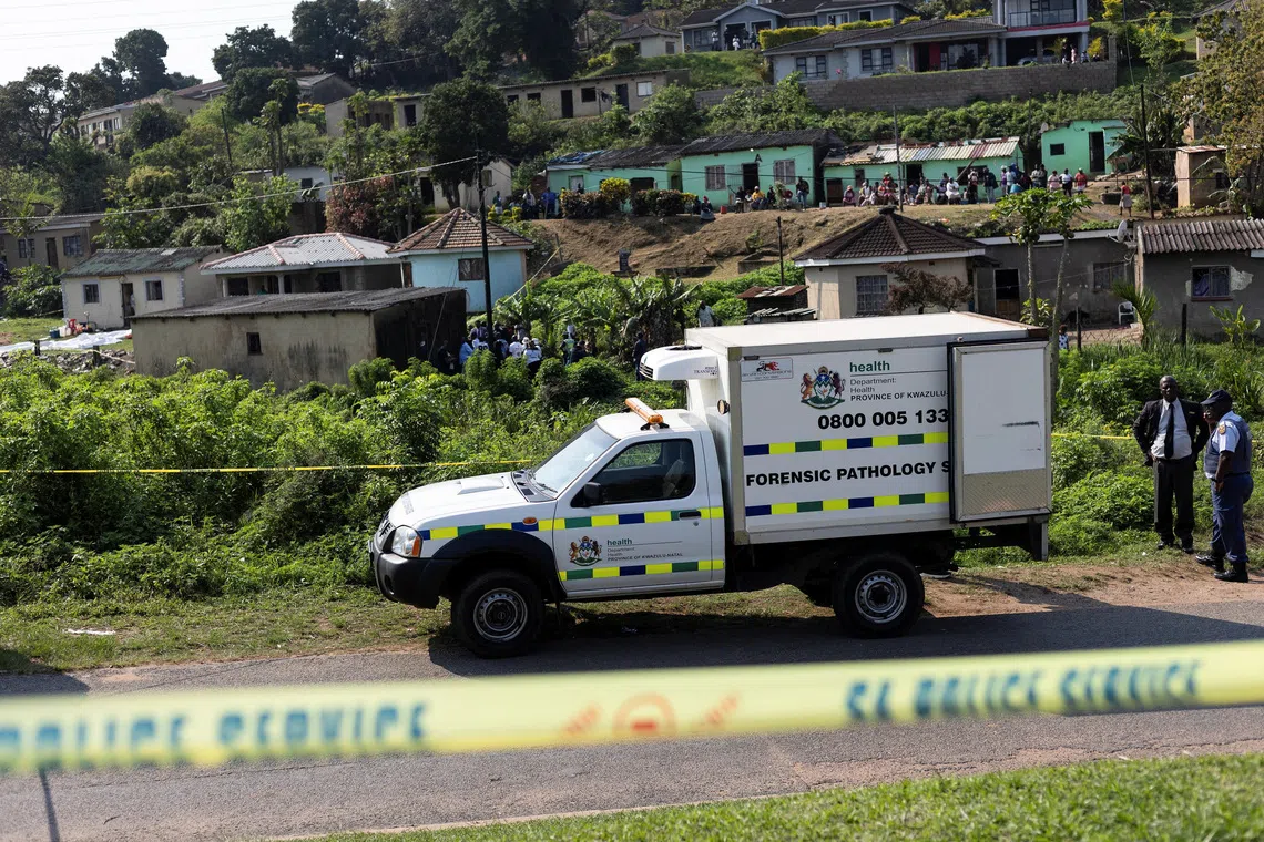 Elf Menschen bei Massenerschießung in Südafrika getötet