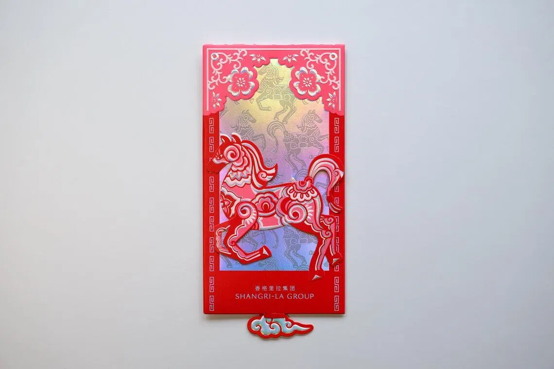 Pacote vermelho do Grupo Shangri-La.