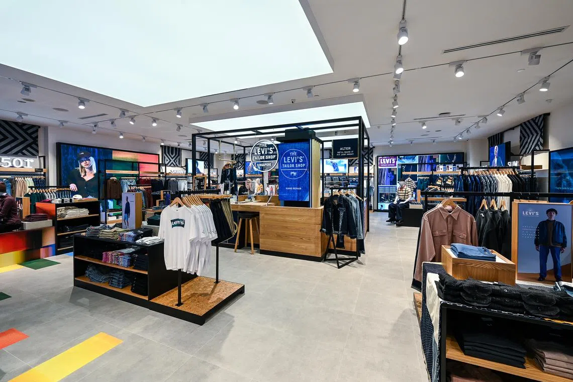 The highlight of the new Levi’s boutique is its Tailor Shop, which offers personalised denim services for customers.