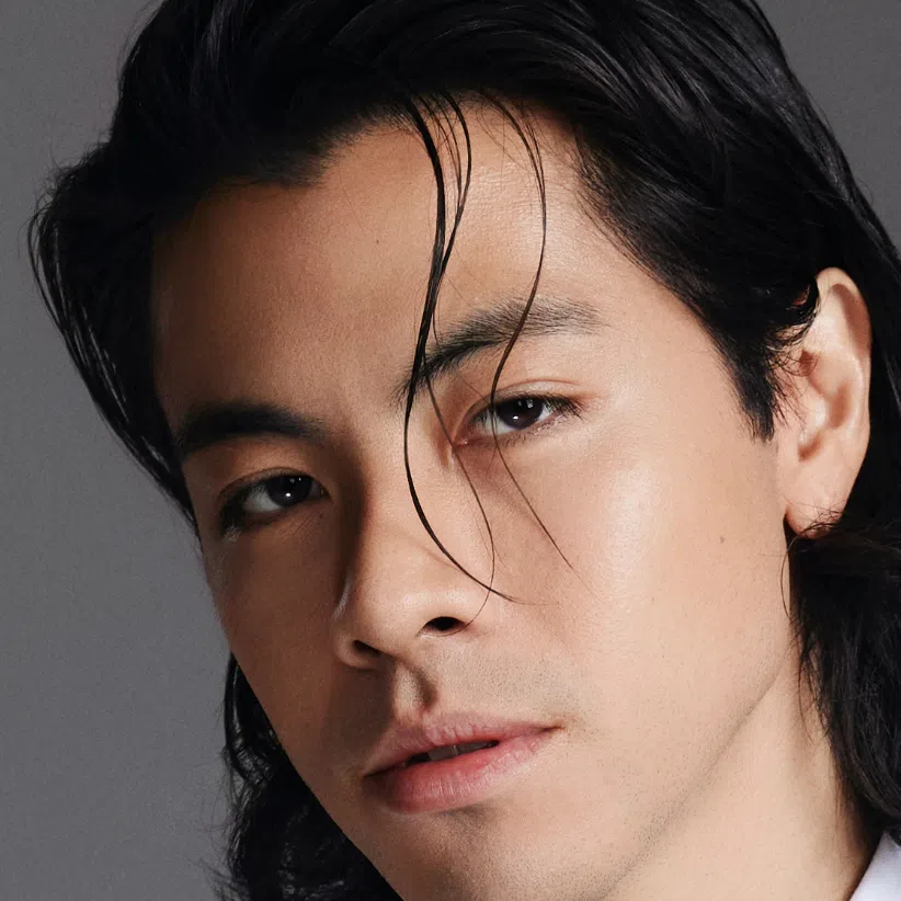 Singaporean singers Benjamin Kheng (left) and Iman Fandi will perform at the Sing60 Music Festival.