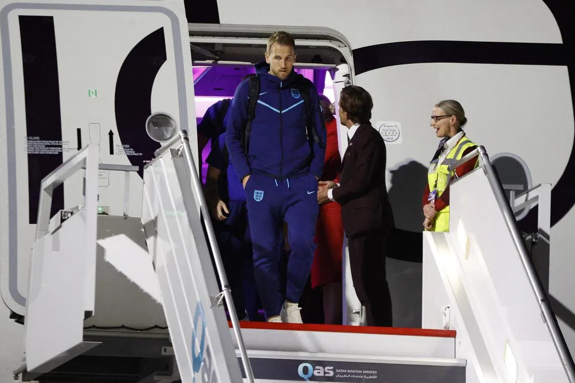 England´s Harry Kane arrives in Doha on Tuesday, along with the rest of the Three Lions. 