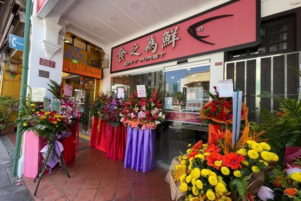 hkwater14 - Geylang eatery Eat First has become the target of one-star review bombing on Google following an online article on he restaurant charging a customer $2 for outside drinks consumed by his children. PHOTO: EAT FIRST