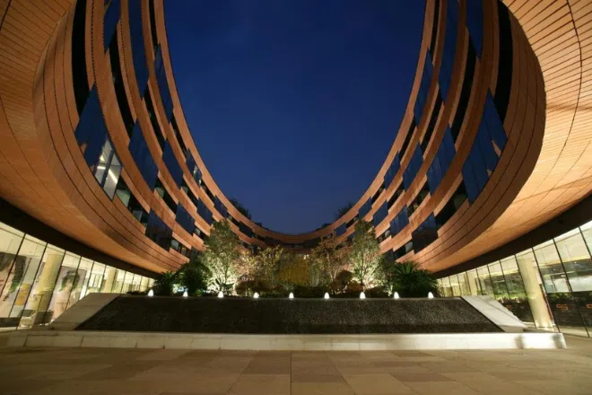 HUALUXE Shanghai Twelve at Hengshan building facade