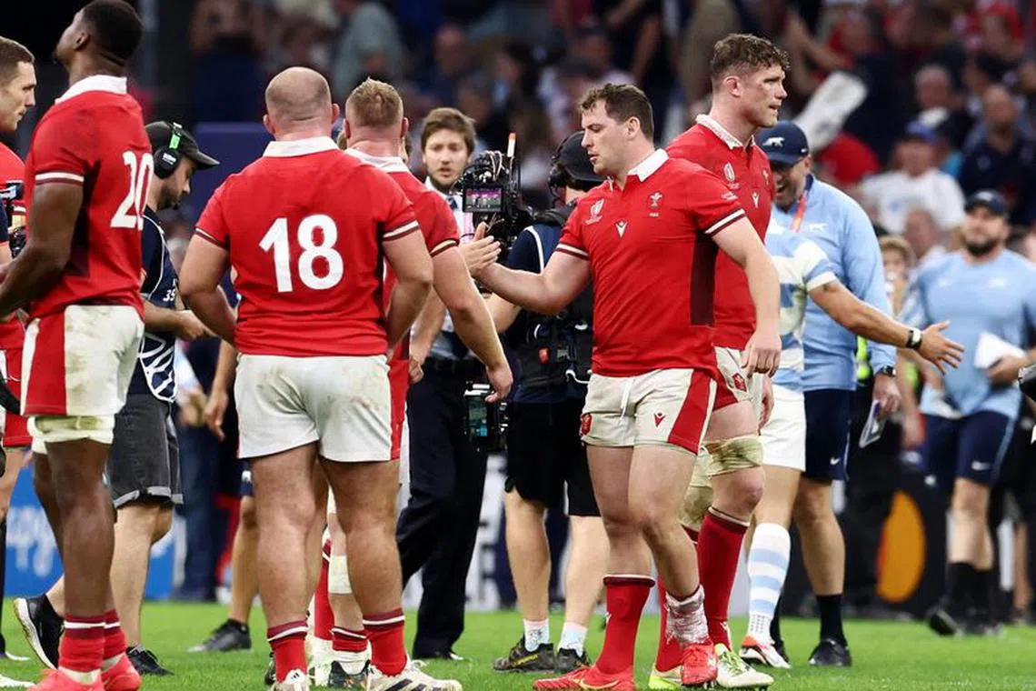 Rugby Union - Rugby World Cup 2023 - Quarter Final - Wales v Argentina - Orange Velodrome, Marseille, France - October 14, 2023  General view as the Wales players look dejected after the match REUTERS/Stephanie Lecocq