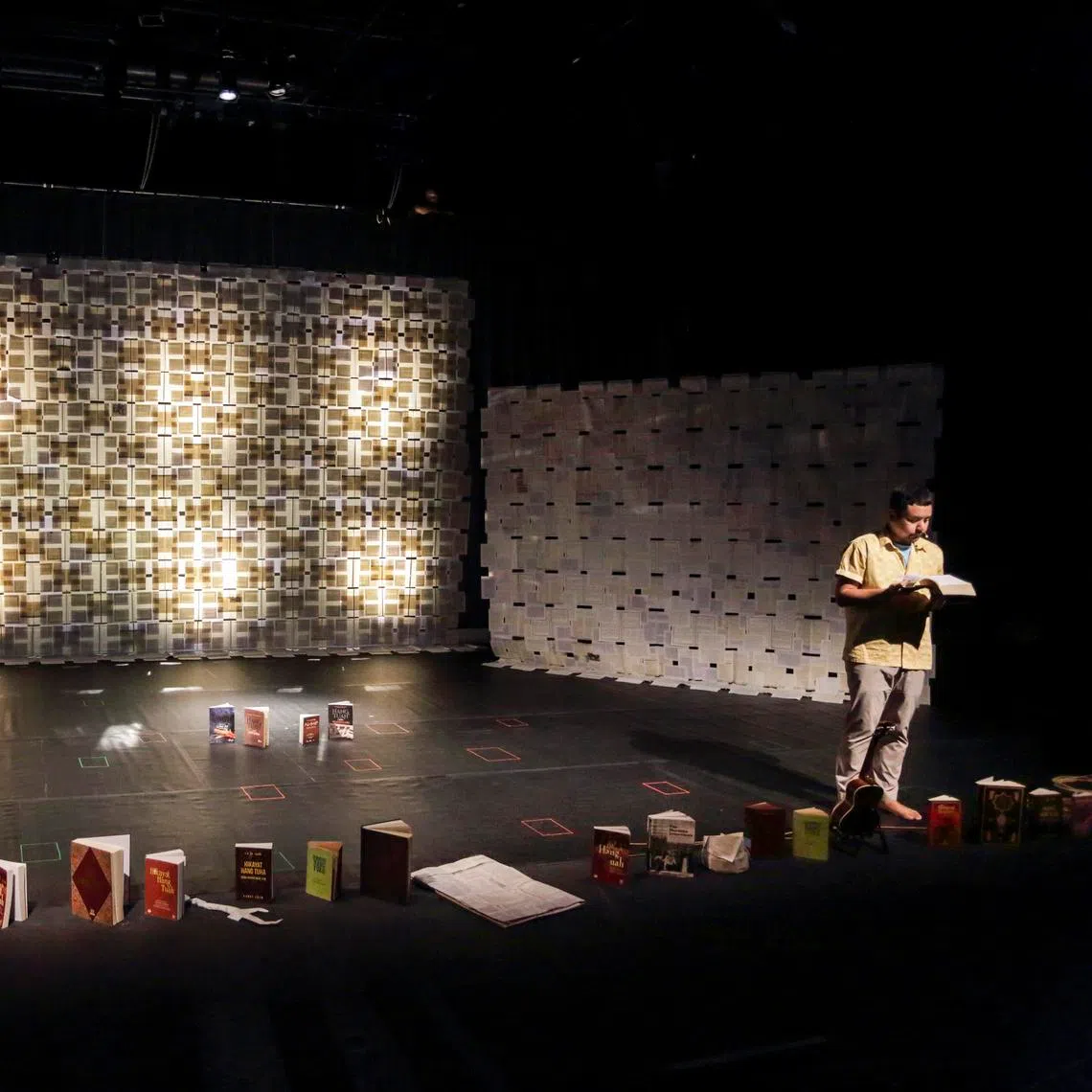 Performer Faiq Syazwan Kuhiri stars in Fragments Of Tuah which kicks off the Esplanade’s Studios season.
