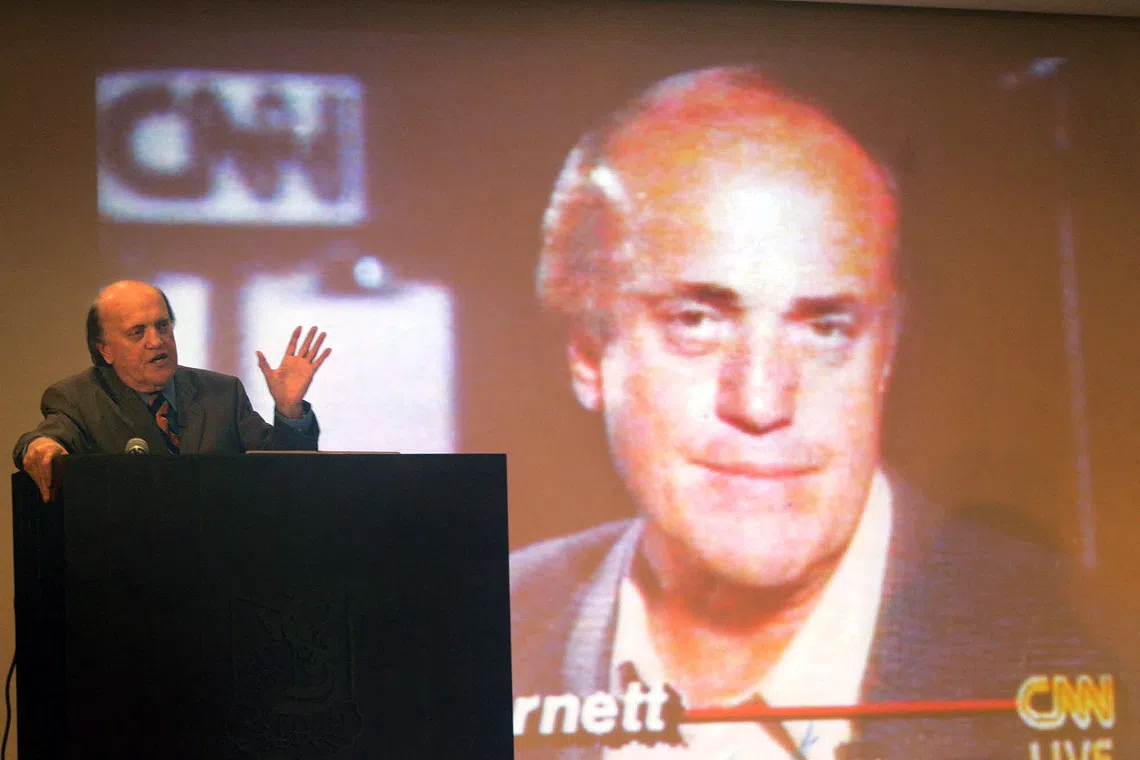 Mr Peter Arnett won the 1966 Pulitzer Prize for international reporting for his coverage of the Vietnam War for The Associated Press.