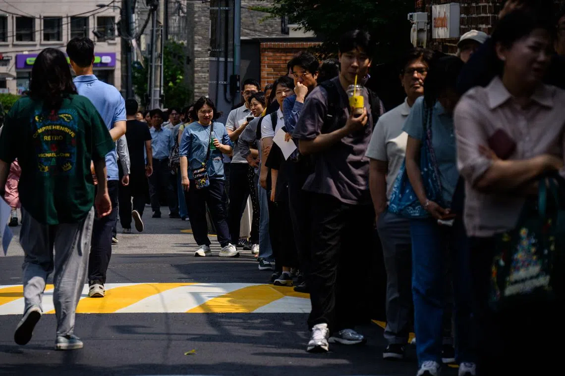 Tens of thousands of supporters are expected to rally in Seoul’s central Gwanghwamun square and the southern Seocho neighbourhood on May 31.