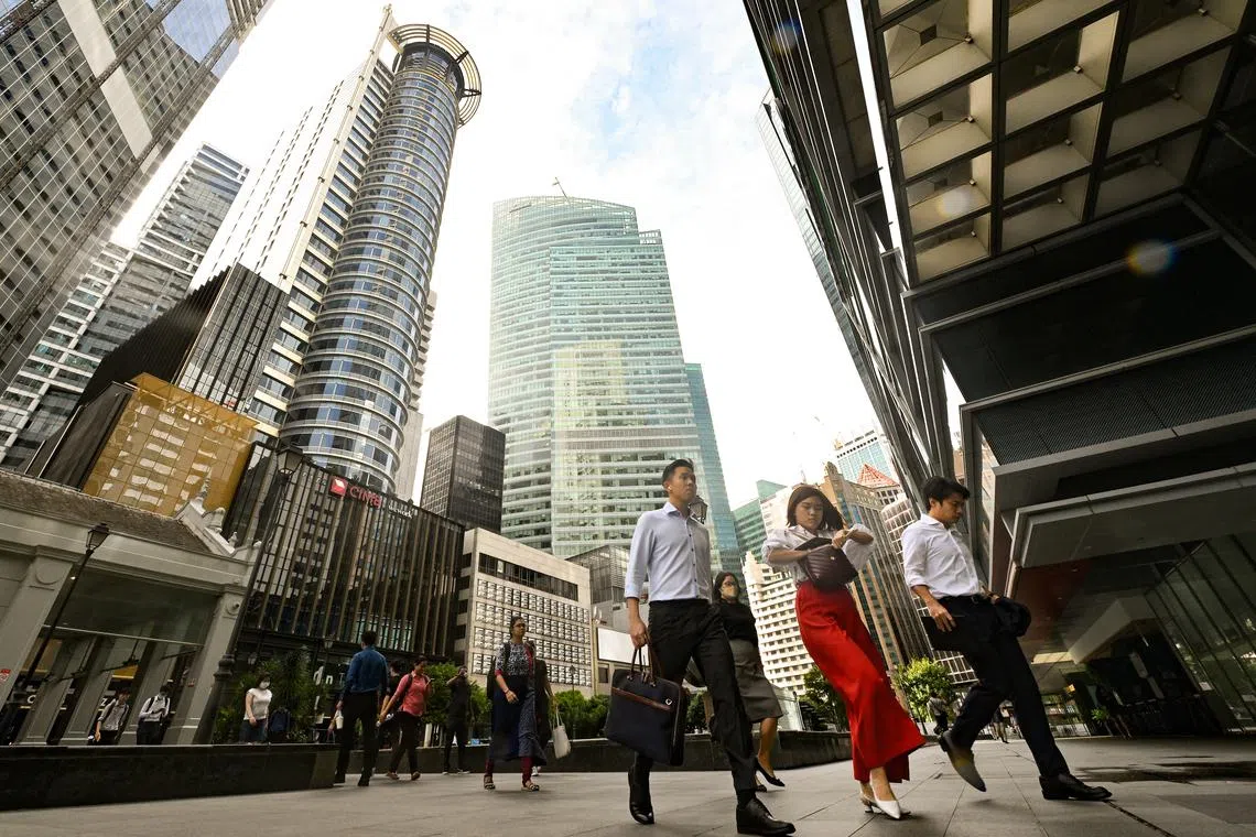 Retrenchments rose by 900, from 3,200 in the second quarter to 4,100 in the third quarter.