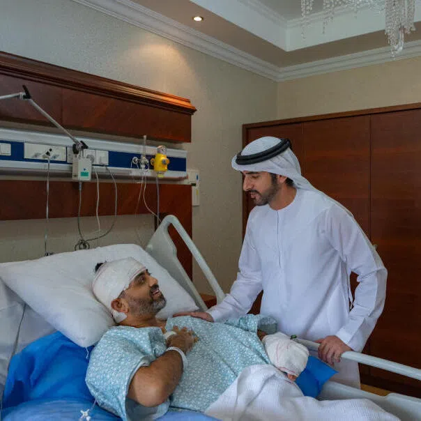 Dubai Crown Prince Hamdan bin Mohammed Al Maktoum meets Indian captain Smit Machchhar who was stabbed by a colleague aboard a plane.