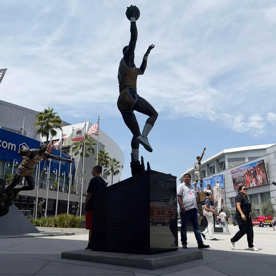 Bob Iger and Joshua Kushner announced this past week that they had bought control of the Los Angeles Lakers in a deal that priced the franchise at US$12.5 billion.