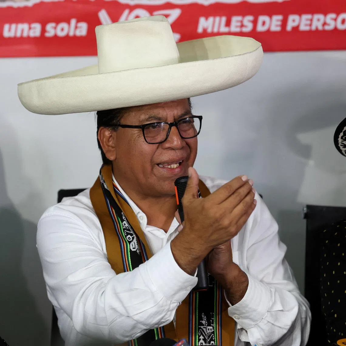 Peru's presidential candidate Roberto Sanchez addresses the media as Peru's electoral board reviews contested ballots from the June 7 runoff election between Sanchez and candidate Keiko Fujimori, in Lima, Peru June 18, 2026.  REUTERS/Alessandro Cinque
