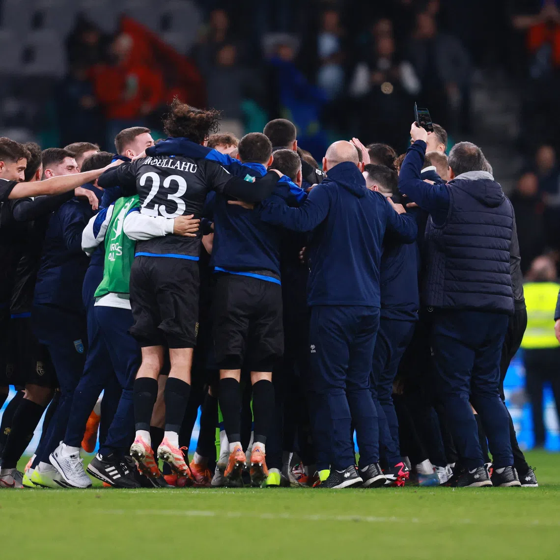 Soccer Football - FIFA World Cup - UEFA Qualifiers - Group B - Slovenia v Kosovo - Stadion Stozice, Ljubljana, Slovenia - November 15, 2025 Kosovo team members celebrate after the match REUTERS/Borut Zivulovic