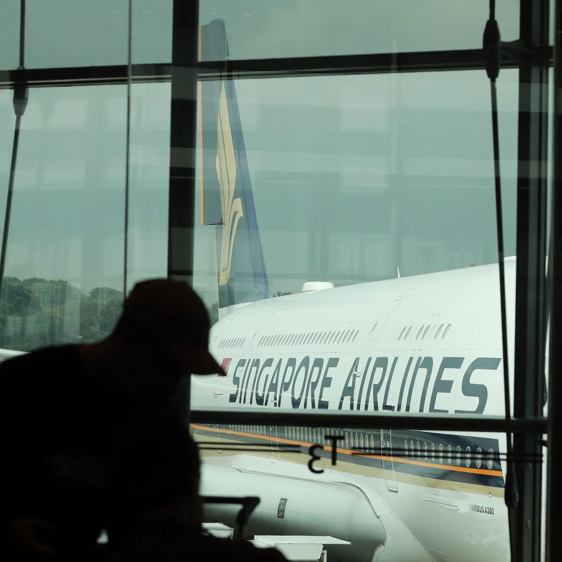 Flight SQ325 returned to Frankfurt approximately three hours and 40 minutes after take-off.