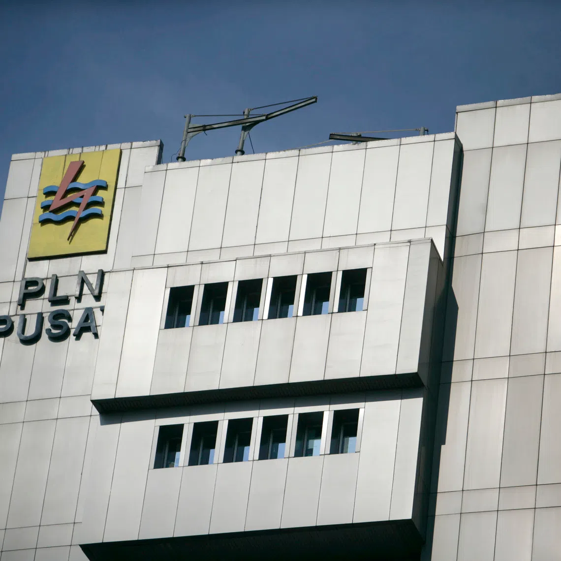 The leadership change is part of a push to improve state-owned electricity giant Perusahaan Listrik Negara’s services following the blackout.
