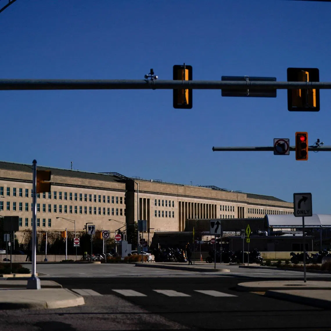 FILE PHOTO: A general view of the Pentagon in Washington, D.C., U.S., March 21, 2025. REUTERS/Kent Nishimura/File Photo