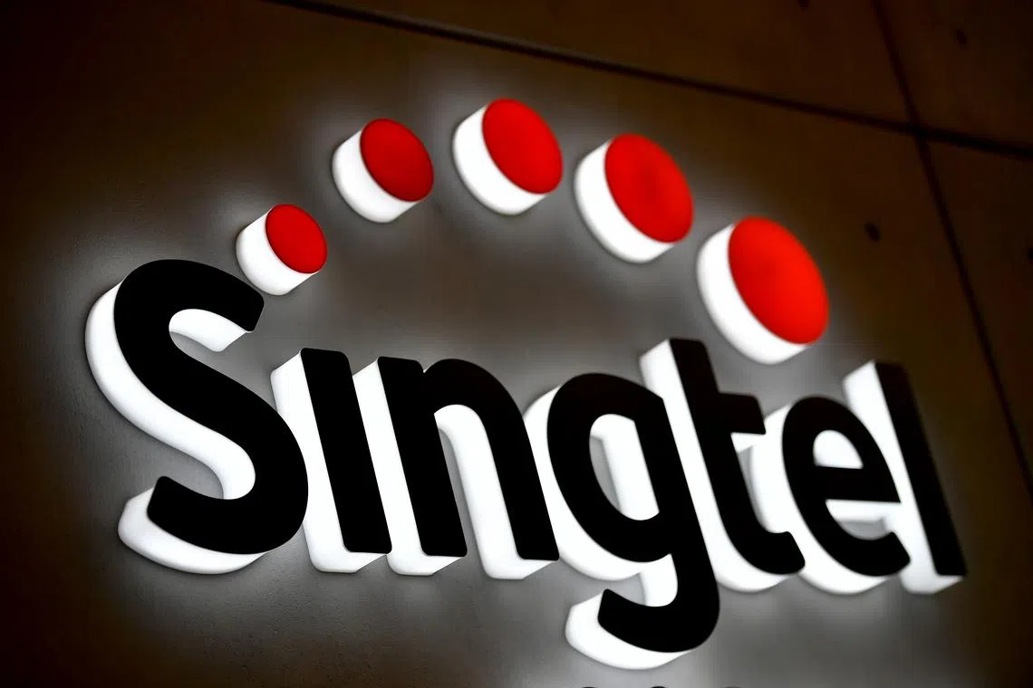 The system's main trunk landing stations in Vietnam will be managed by Viettel, while those in Singapore will be managed by Singtel.