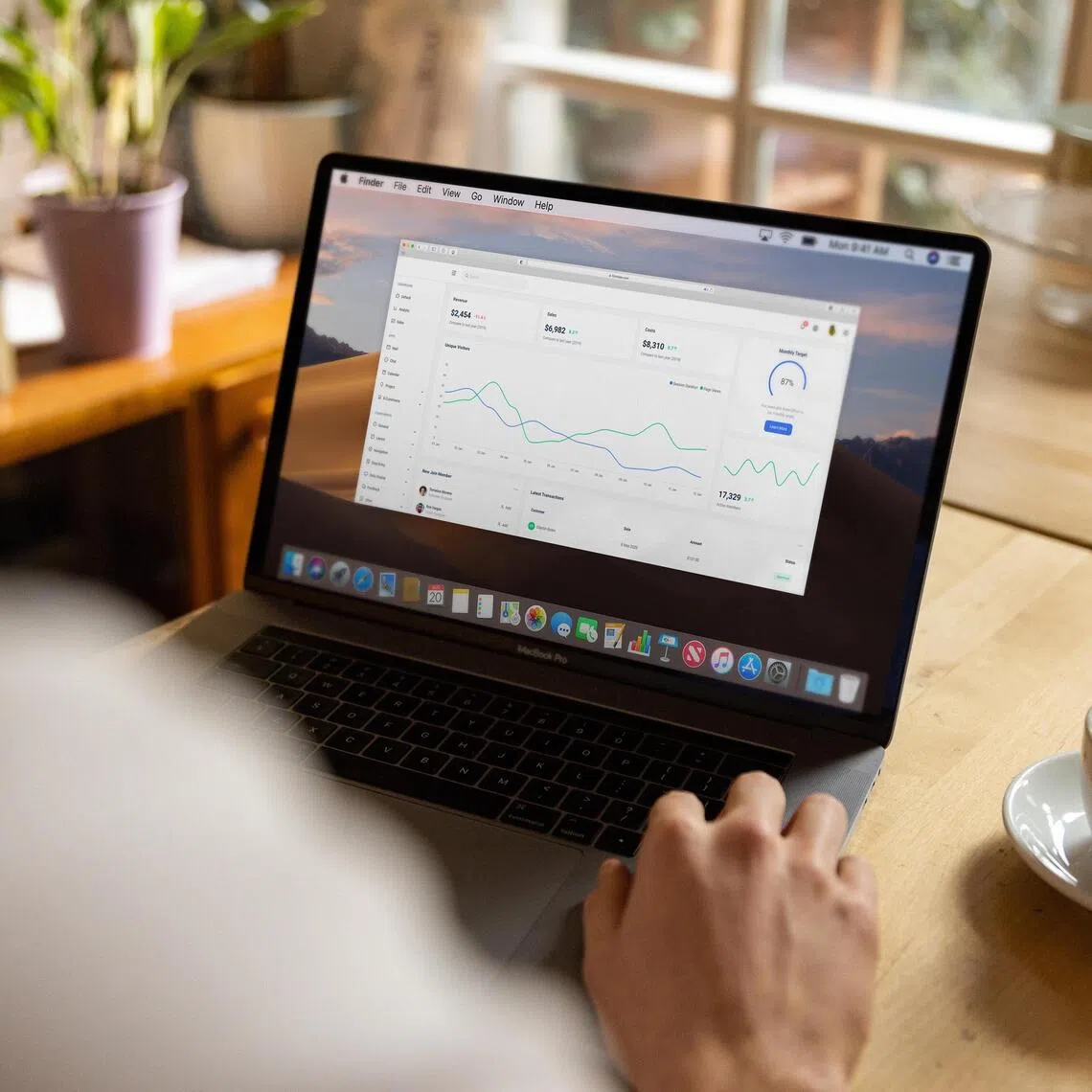 The court found that downloading files on company laptops was fine but this became a wrongdoing if done on personal devices. 