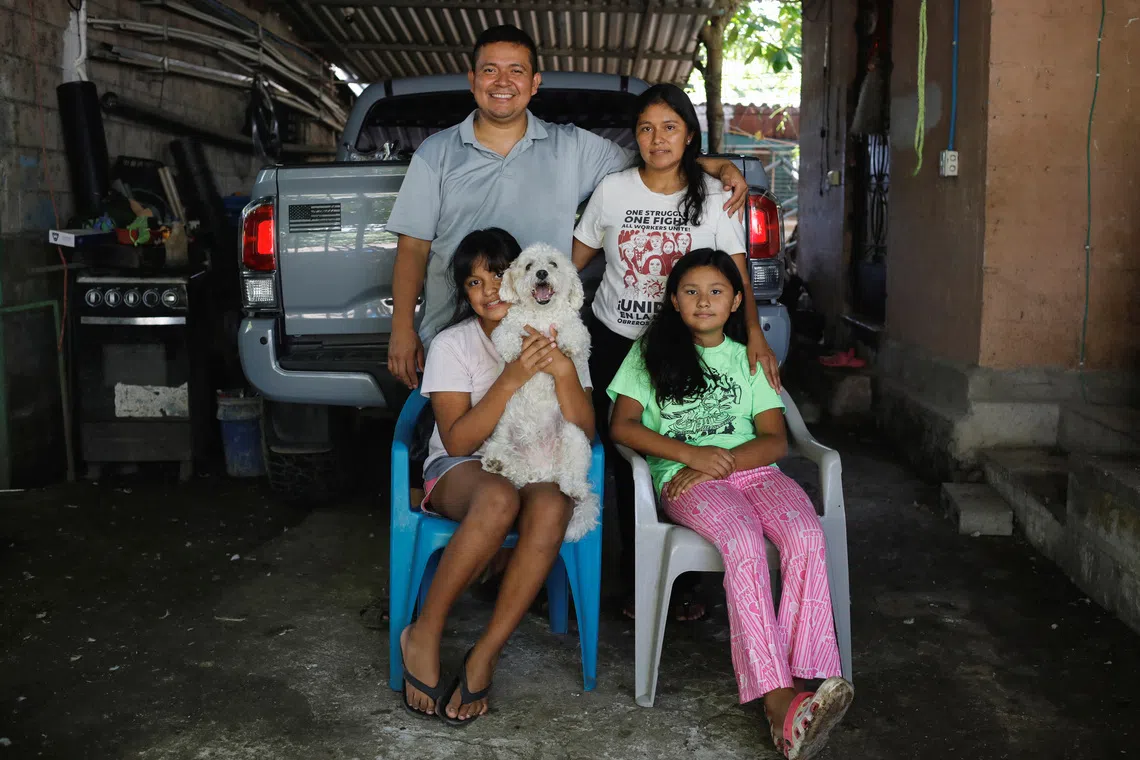 Salvadoran family who self-deported from US seeks to rebuild their lives