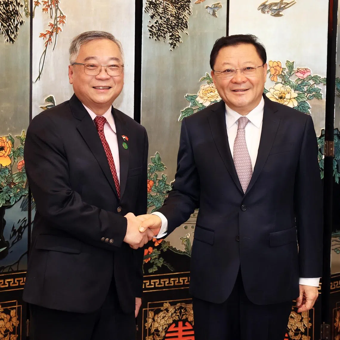 MDDI图001：副总理兼贸工部长星期一（9月1日）在广州与中国广东省长王伟中会面。（MDDI）