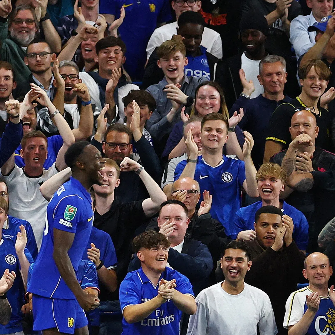 Soccer Football - Carabao Cup - Second Round - Chelsea v Luton Town - Stamford Bridge, London, Britain - August 27, 2026 Chelsea's Danny Welbeck celebrates scoring their first goal Action Images via Reuters/Peter Cziborra