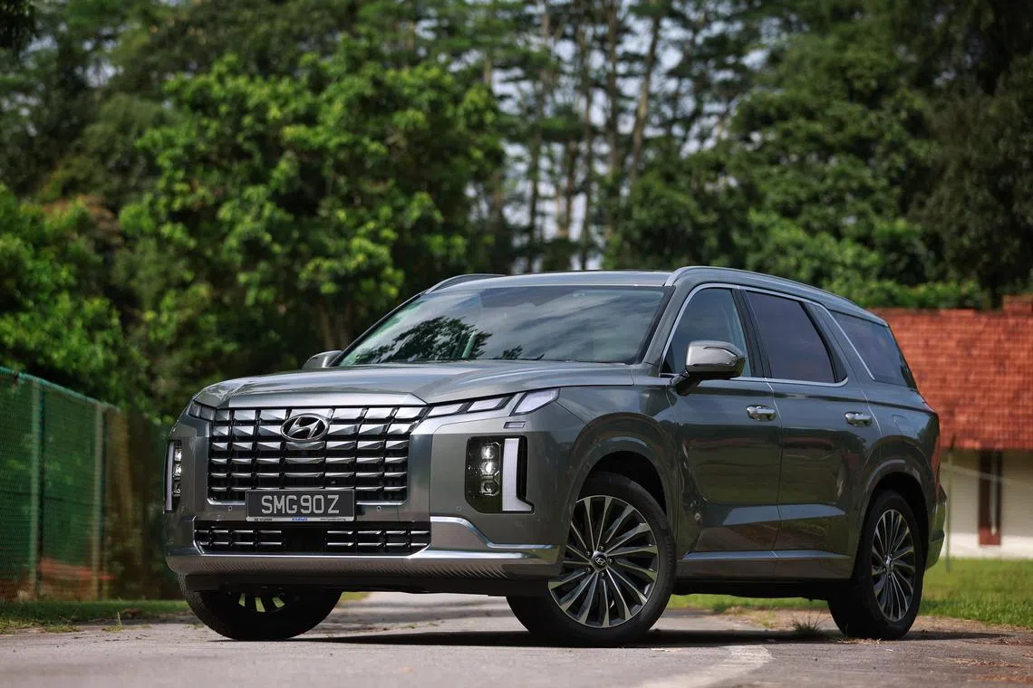 The facelifted Hyundai Palisade radiator grille is an oversized ornamental shield.
