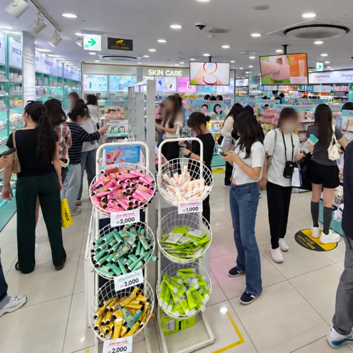 At Daiso’s Myeongdong Station branch, beauty products are the top-selling category and foreign card transactions account for a significant share of purchases.