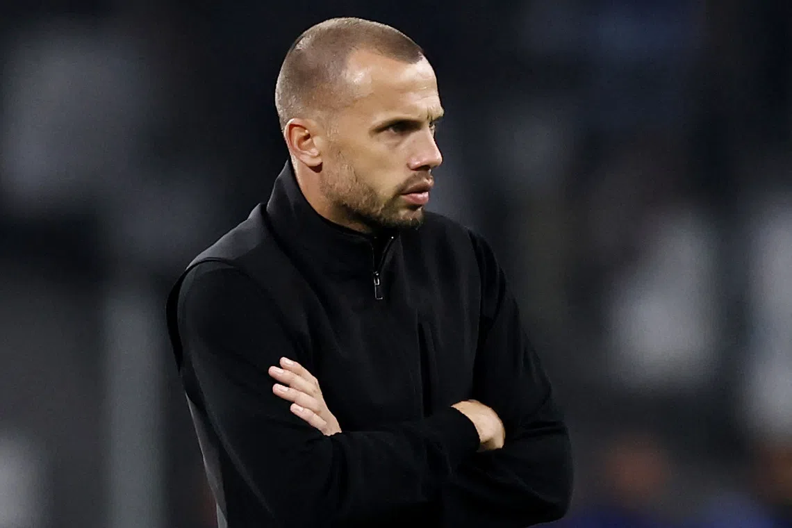 Soccer Football - UEFA Champions League - Olympique de Marseille v Ajax Amsterdam - Orange Velodrome, Marseille, France - September 30, 2025 Ajax Amsterdam coach John Heitinga REUTERS/Manon Cruz