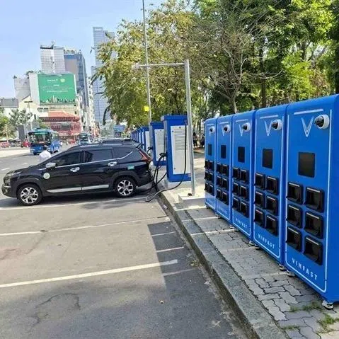 Ho Chi Minh City will allow the installation of electric motorbike battery-swopping facilities on sidewalks starting January.