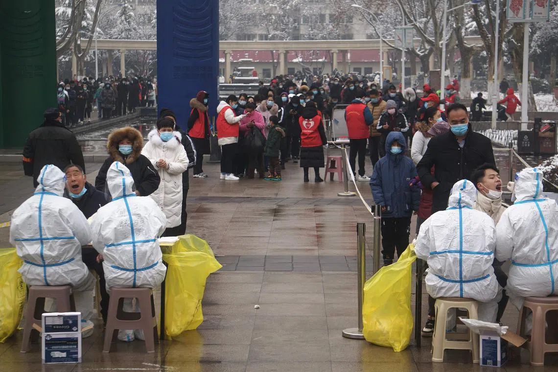 Local authorities locked down the area surrounding the major Apple supplier’s factory in Zhengzhou on Wednesday.