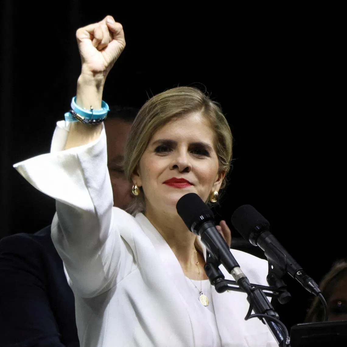 Presidential candidate Laura Fernandez of the Sovereign People's Party (PPSO) gestures as she leads the general election, in San Jose, Costa Rica, February 1, 2026. REUTERS/Mayela Lopez