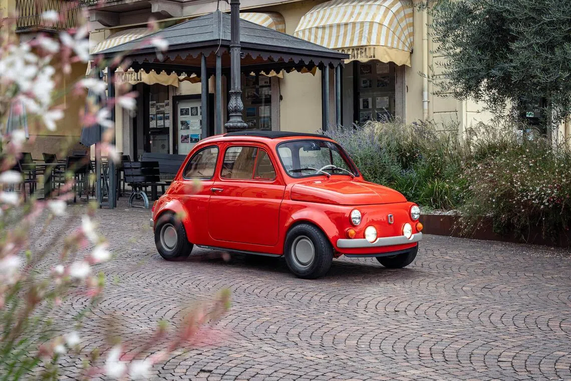 La Cinquecento re-engineered the Fiat 500 to make it more energetic to drive while preserving its charms.