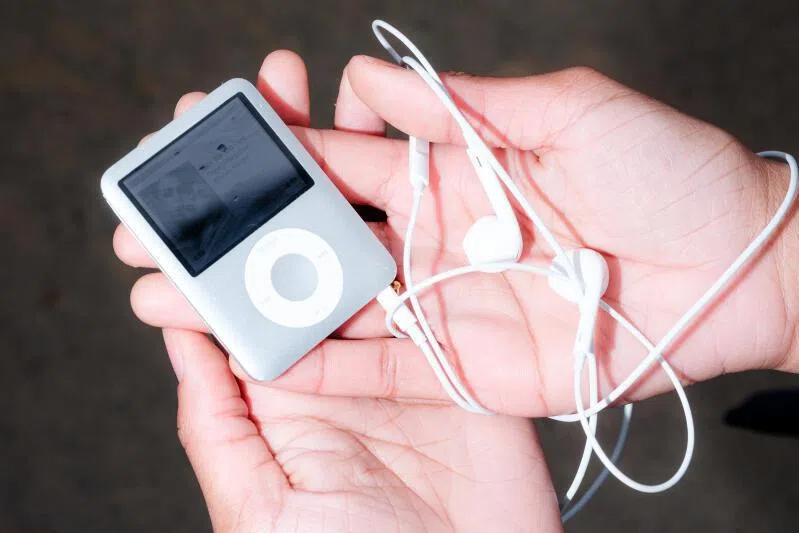 For Gen Z, the iPod represents a back-to-nature state of innocence much as flutes and acoustic guitars did for their grandparents in the 1970s, says the writer. 