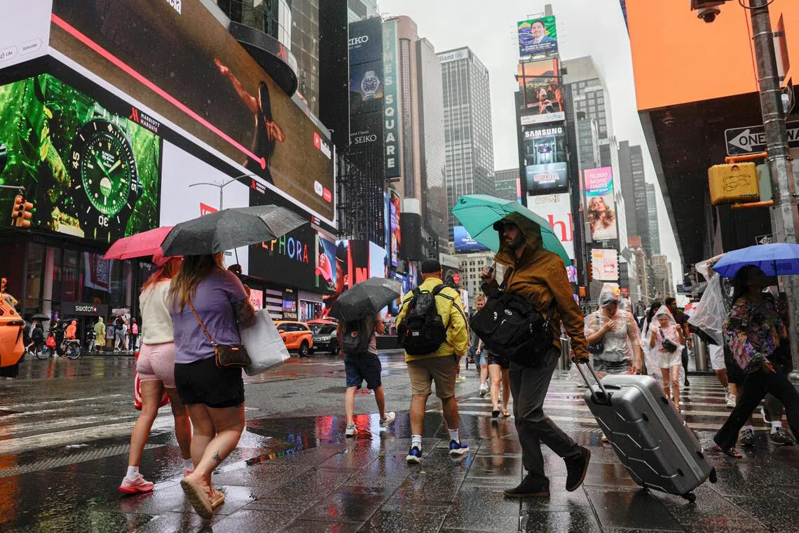 In 911 breakdown, hundreds of calls failed to reach Bronx operators