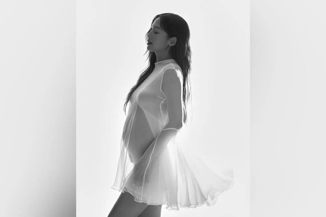 Taiwanese presenter and actress Gemma Wu, also known as Gui Gui, announced the surprise birth of her baby and later clarified that she is not married.